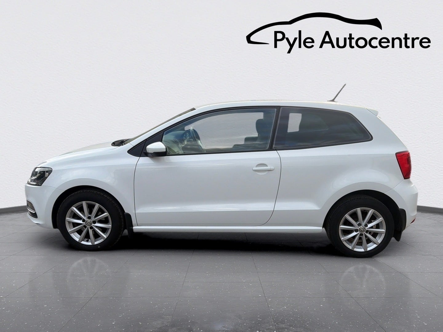 Volkswagen Polo 2016 - Cars in Bridgend