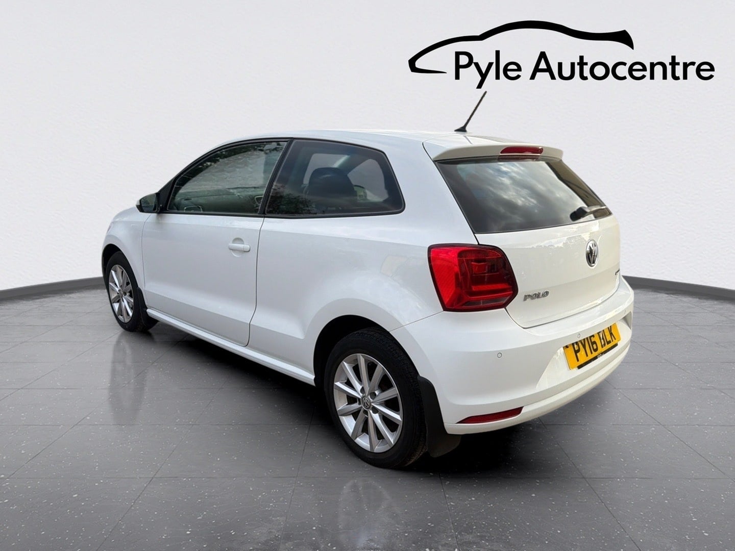 Volkswagen Polo 2016 - Cars