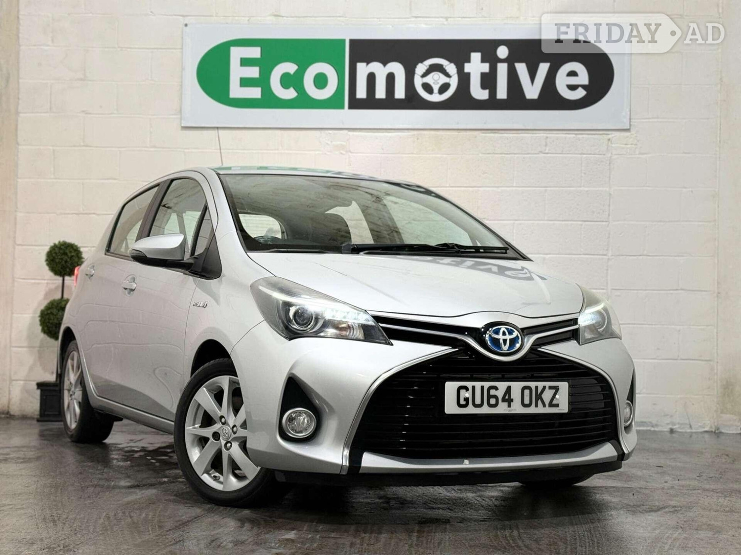 Toyota Yaris 2014 in Uxbridge