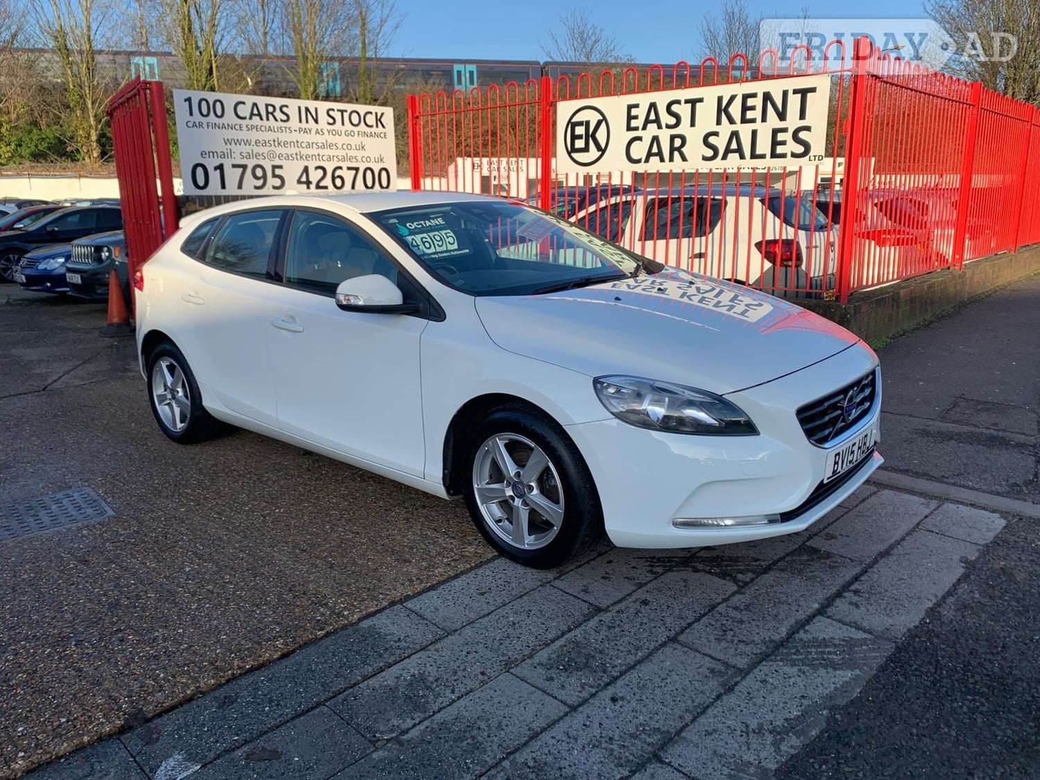 Volvo V40 2015 in Sittingbourne
