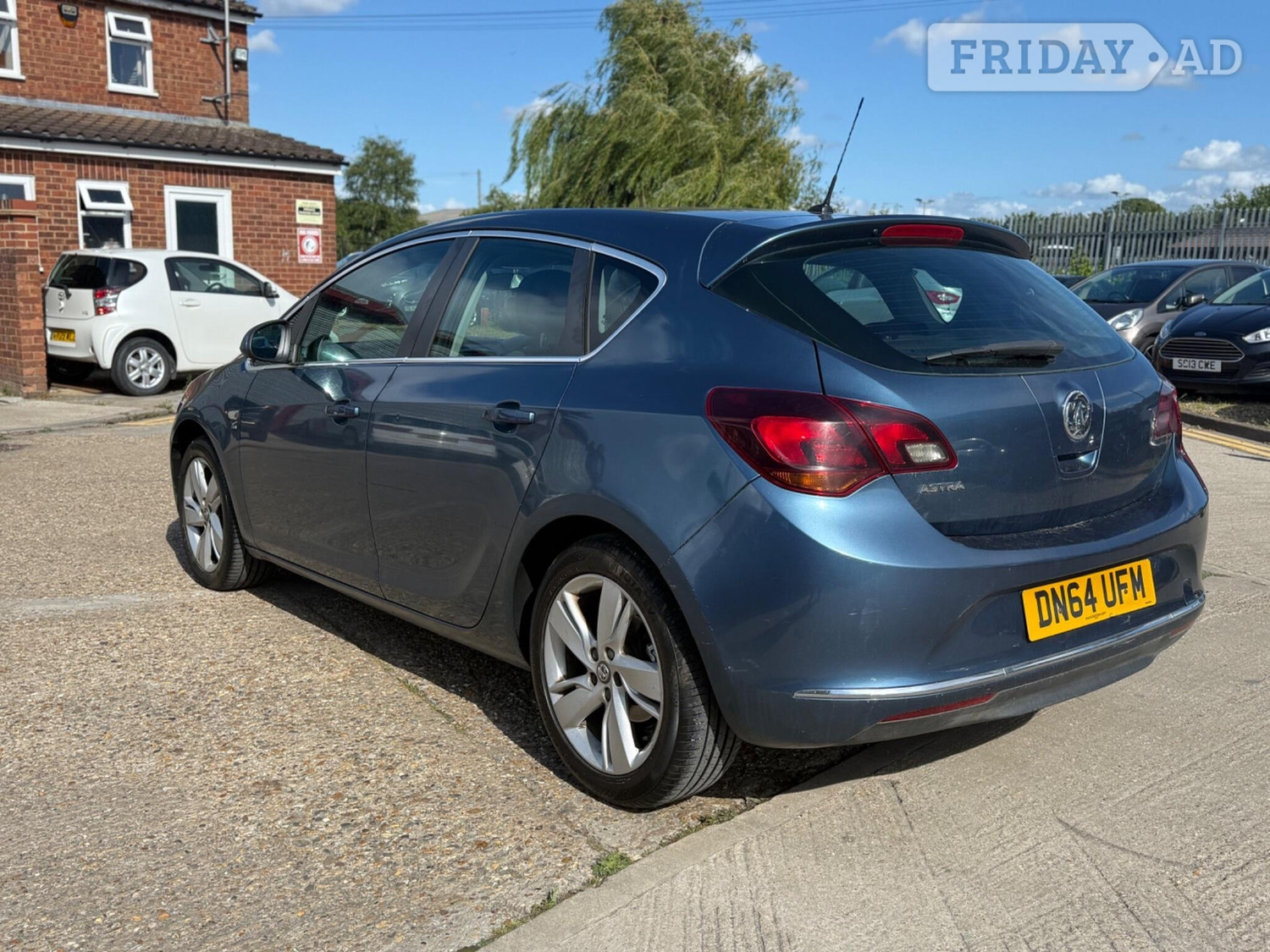 Vauxhall Astra 2014 - Cars in Leighton Buzzard