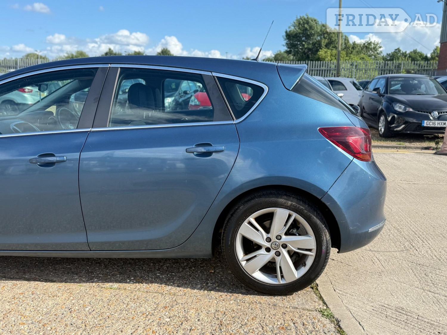 Vauxhall Astra 2014 - Cars
