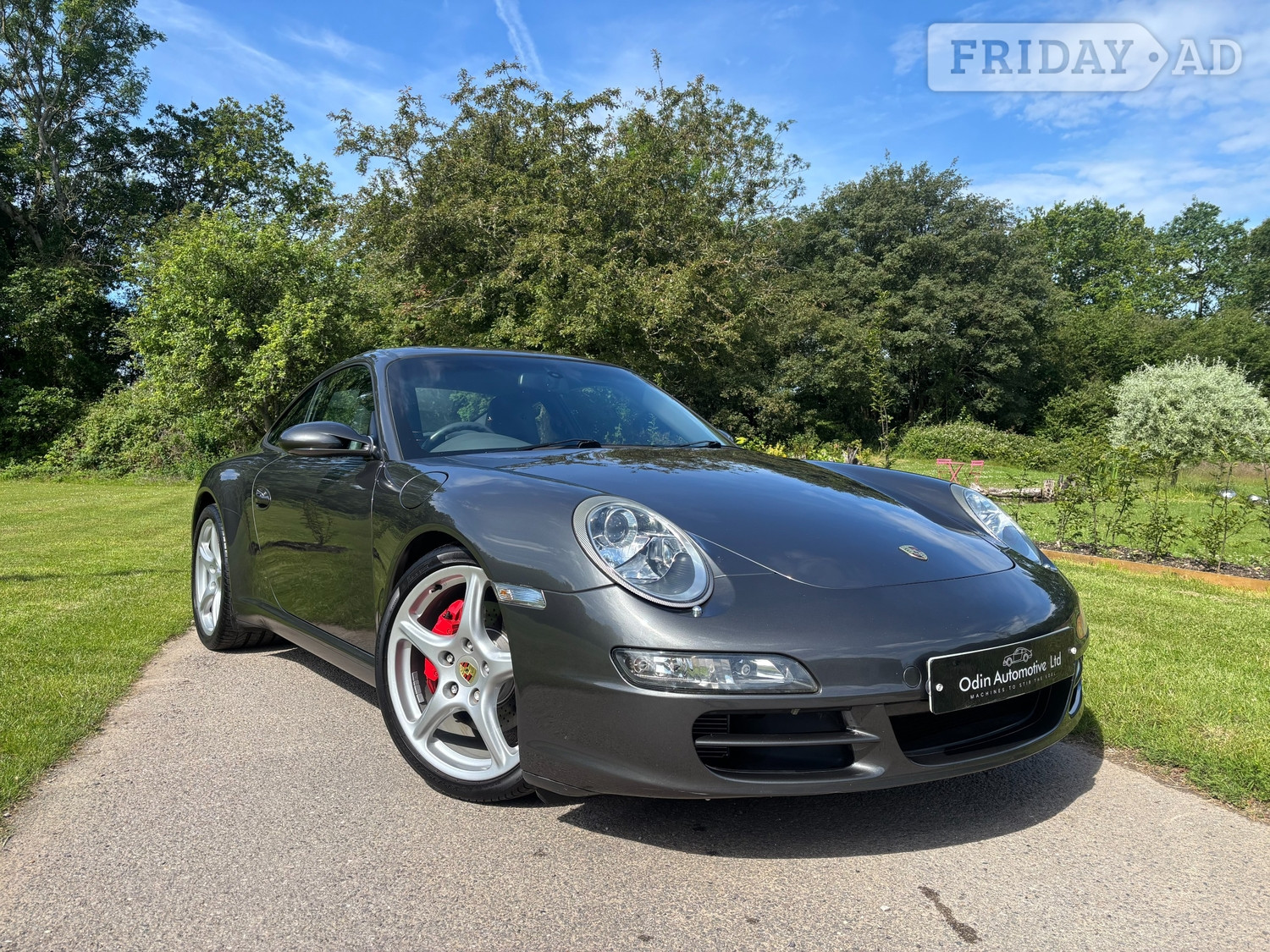 Porsche 911 2005 in Dorking