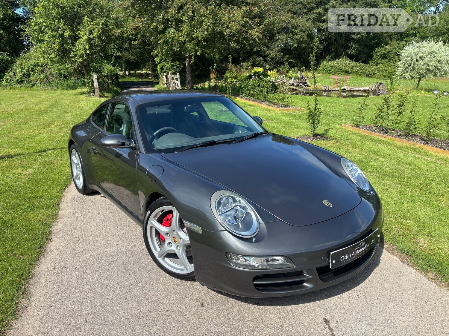 [ berth ]Porsche 911