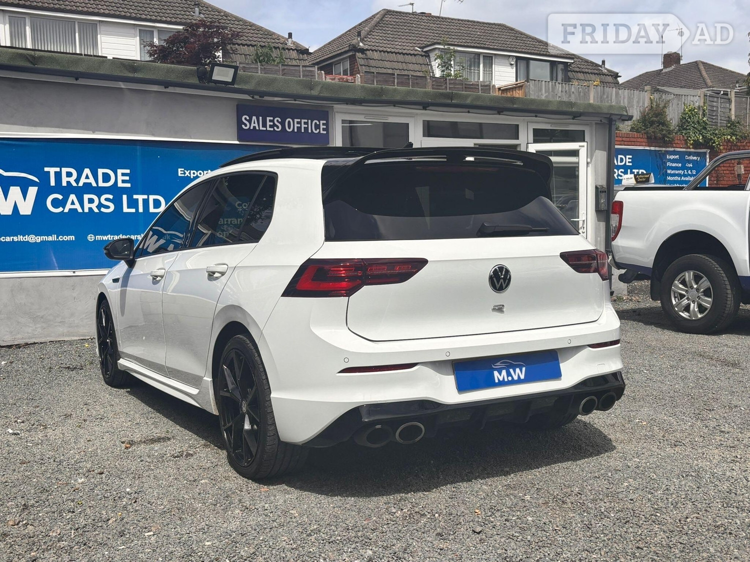 Volkswagen Golf 2023 - Cars