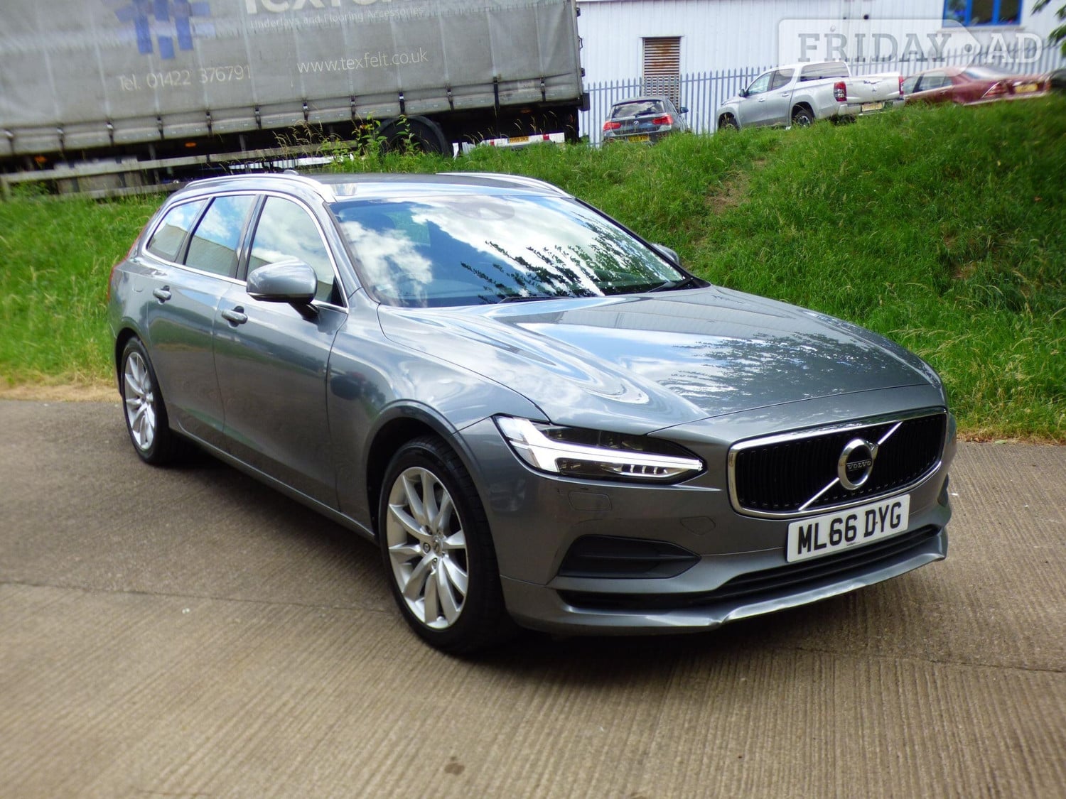 Volvo V90 2016 - Cars in Bradford