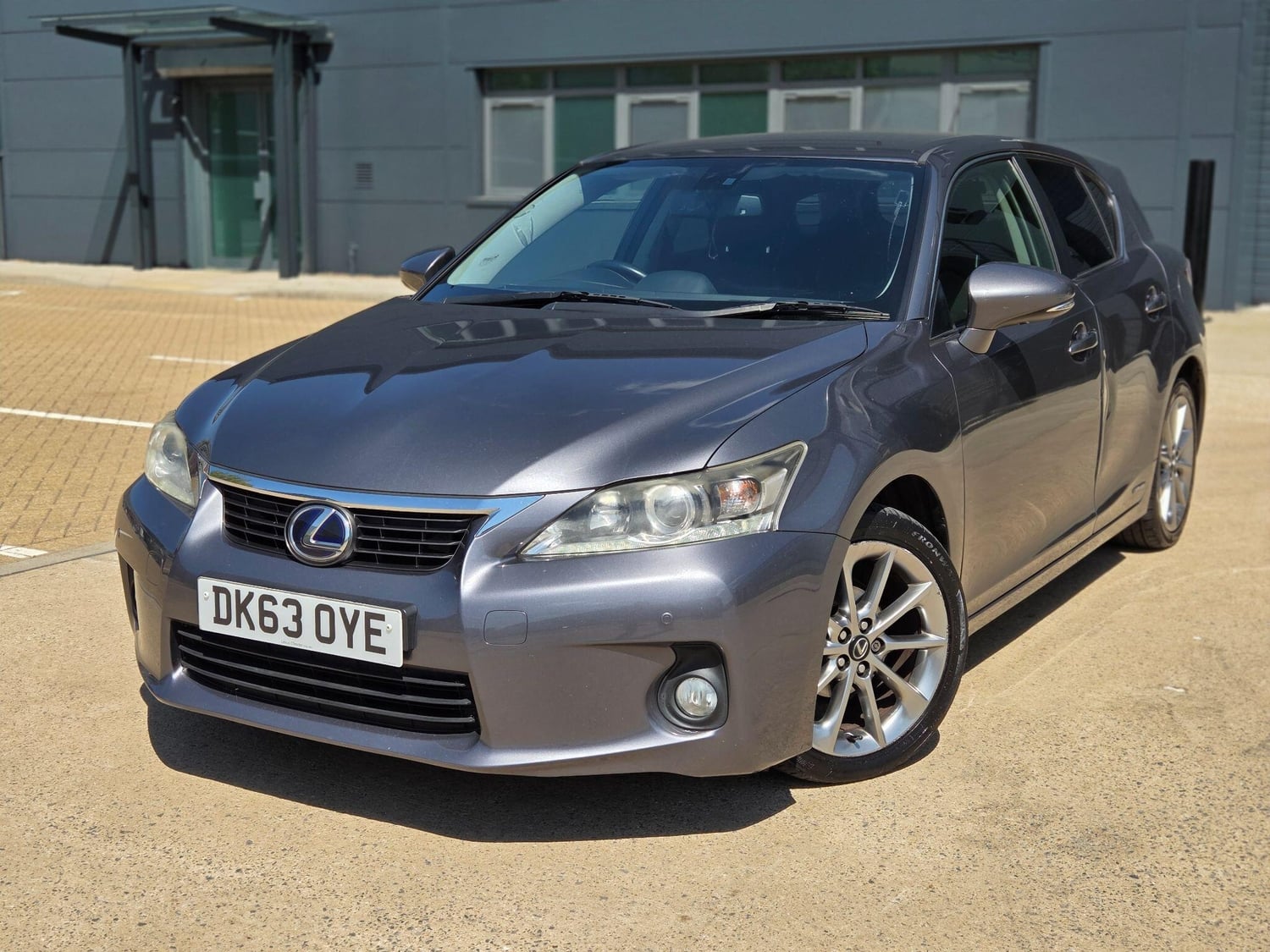 Lexus CT Slough