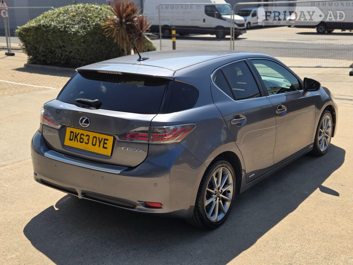 [ berth ]Lexus CT