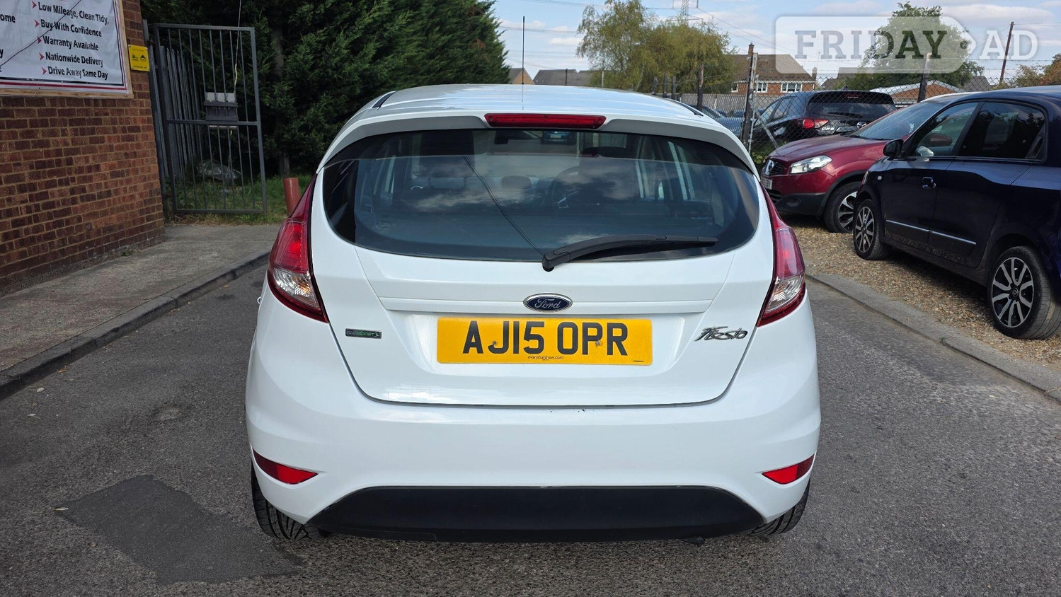 Ford Fiesta 2015 - Cars