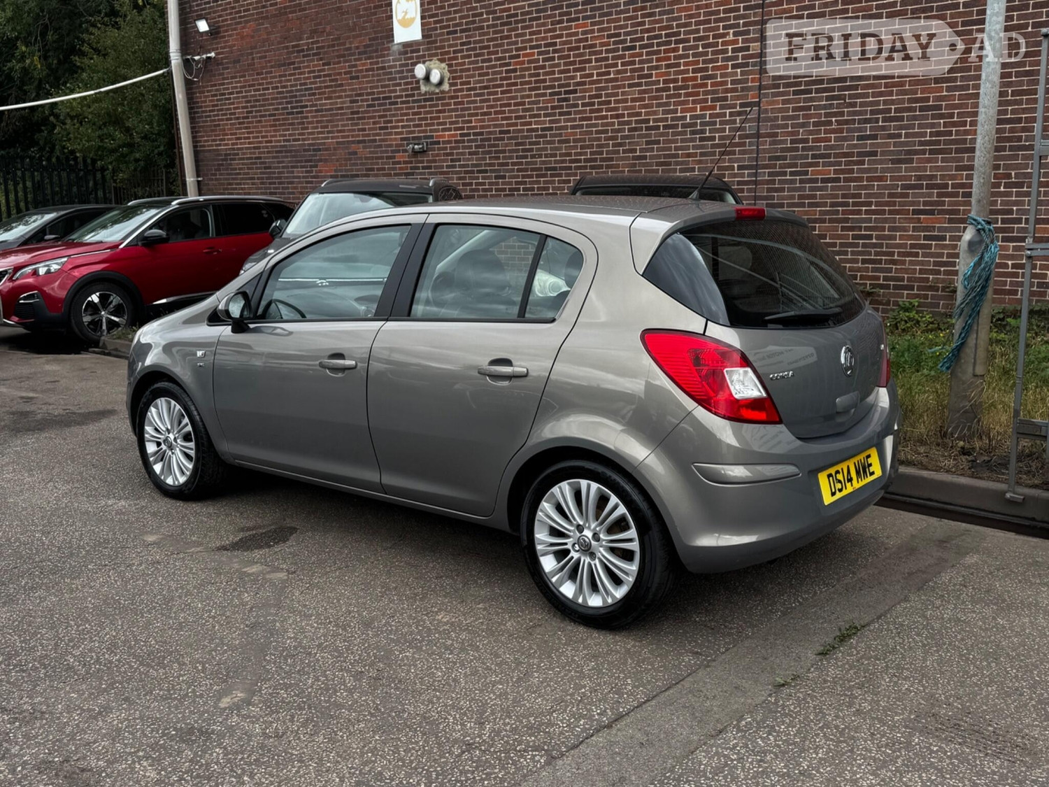 Vauxhall Corsa 2014 - Cars in Leeds