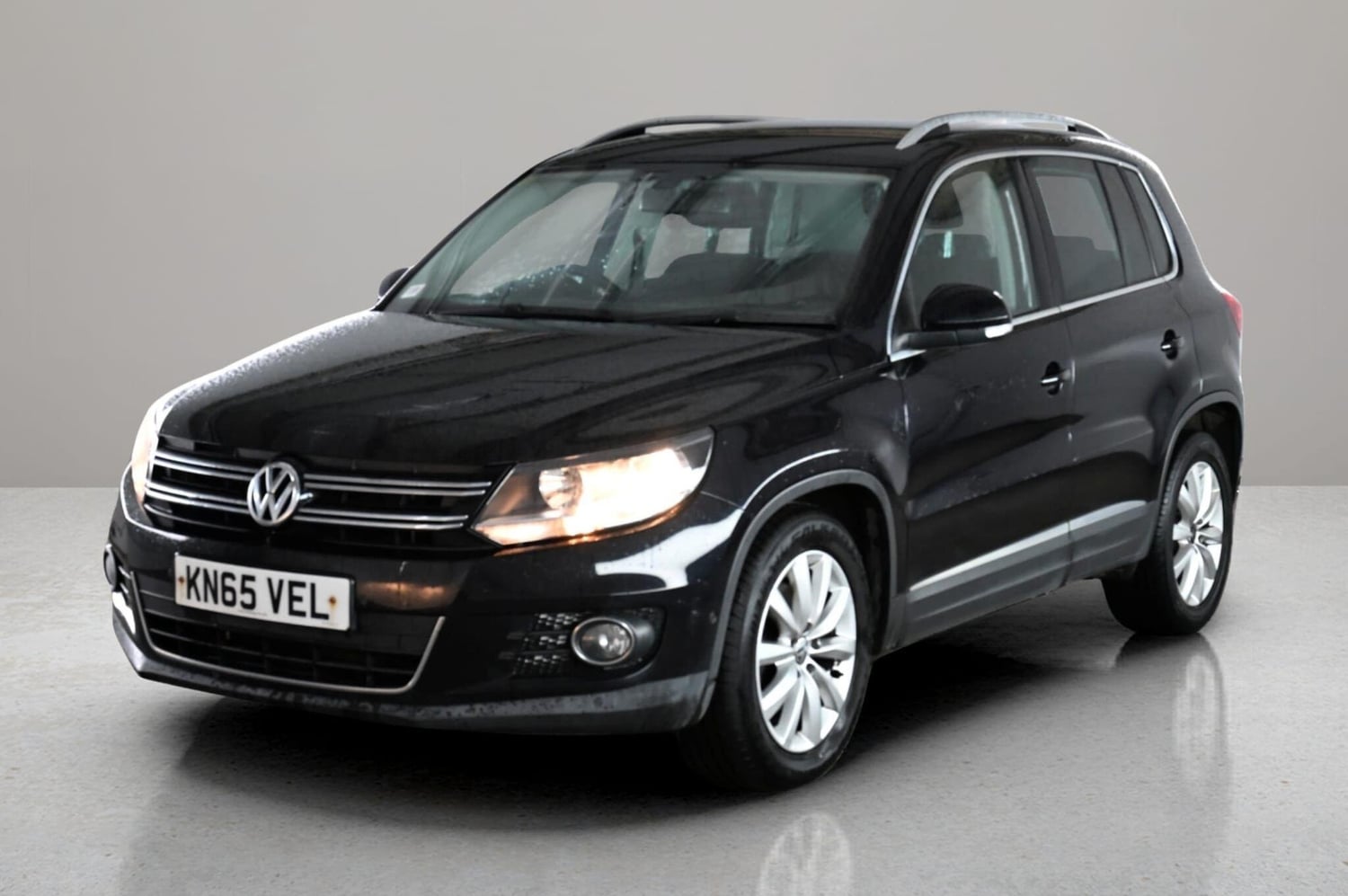 Volkswagen Tiguan 2015 - Cars in Hillingdon