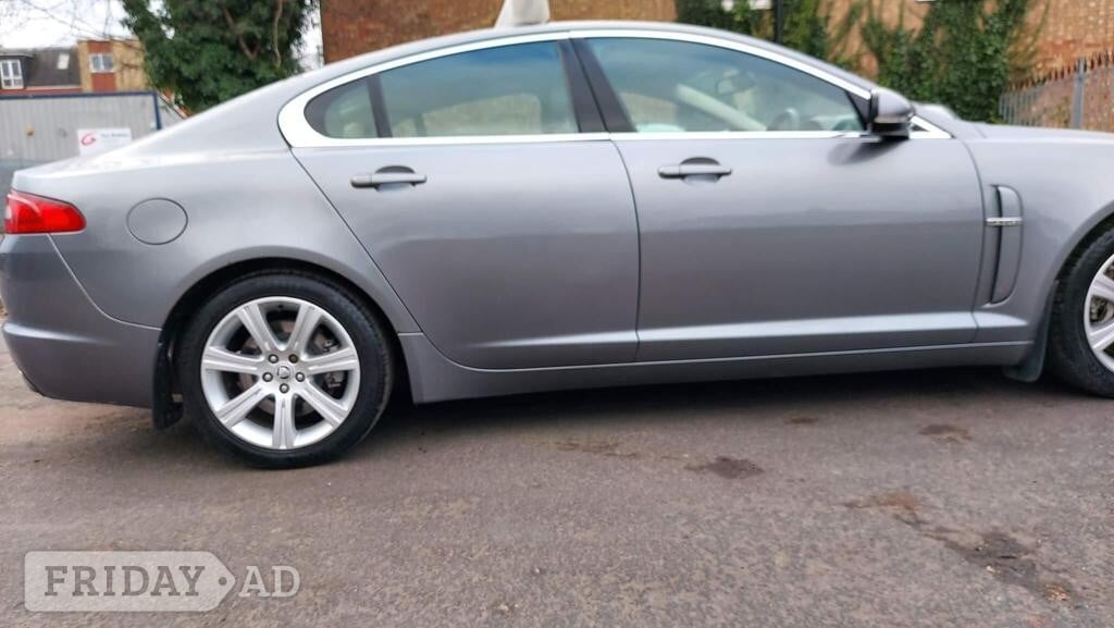 Jaguar XF 2009 - Cars