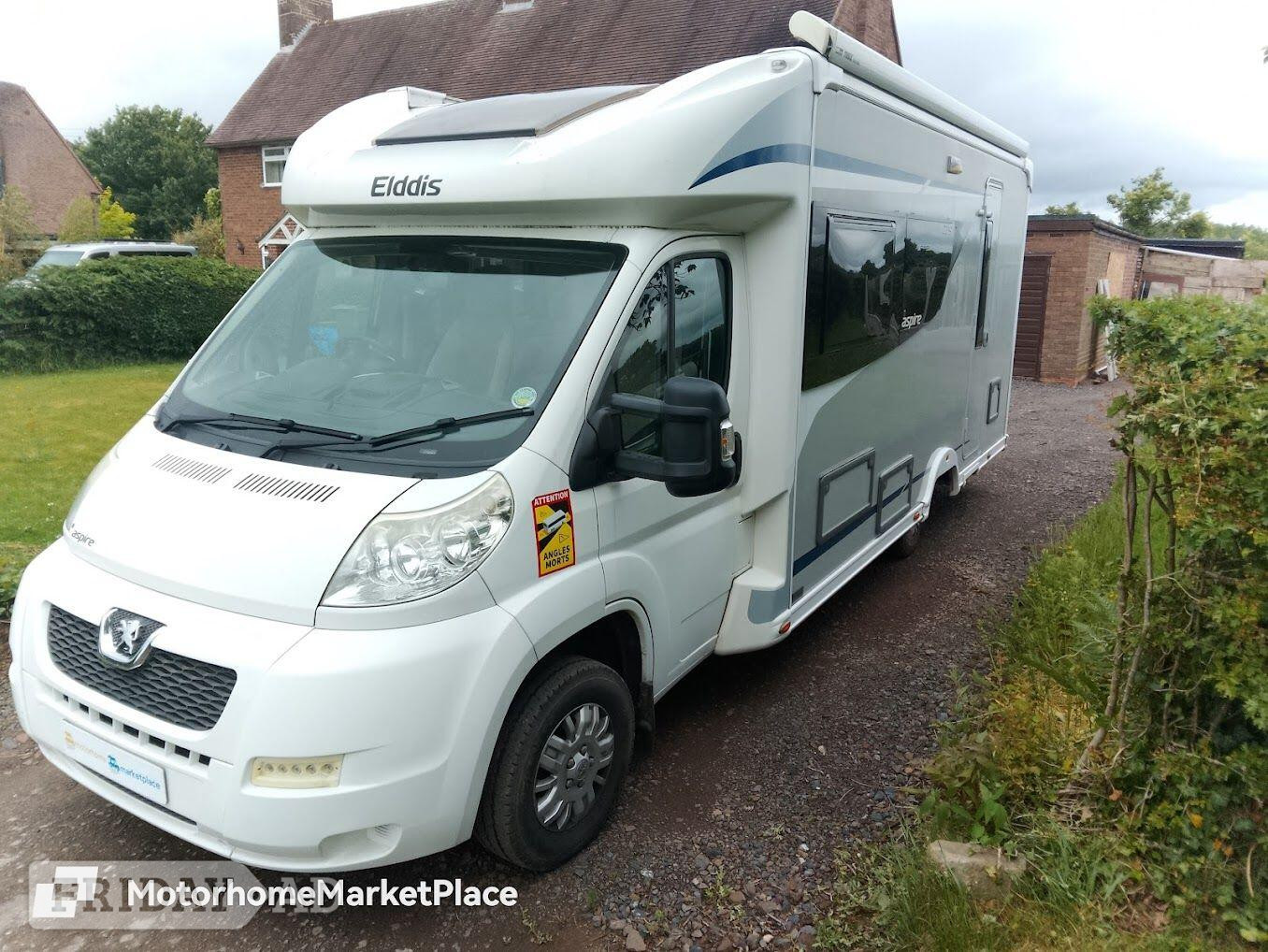 Elddis Aspire 275 Air Suspension 2 Berth Rear Washroom Located in Stoke-On-Trent 2014 for sale in PRESTON