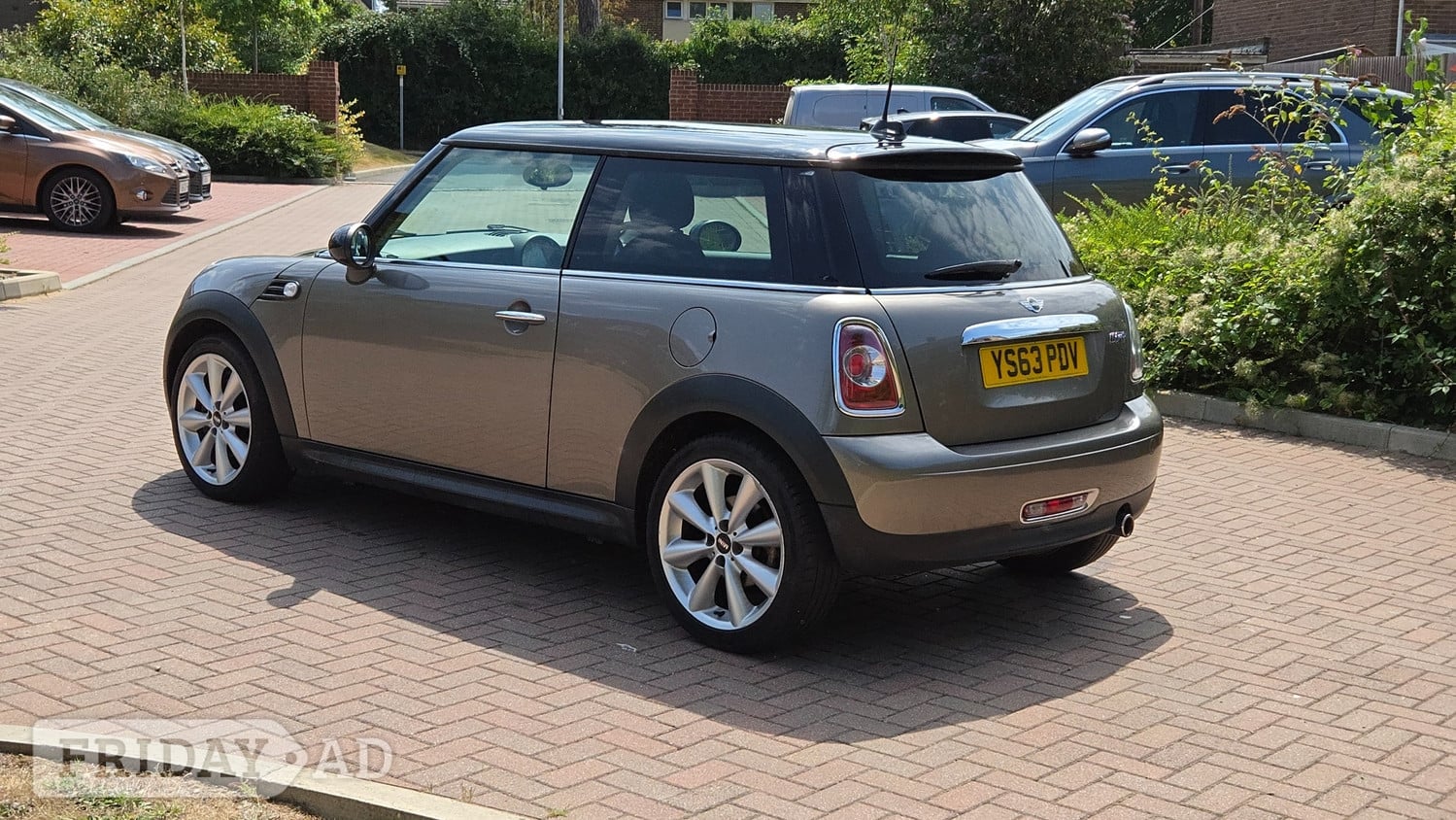 [ berth ]Mini Hatch
