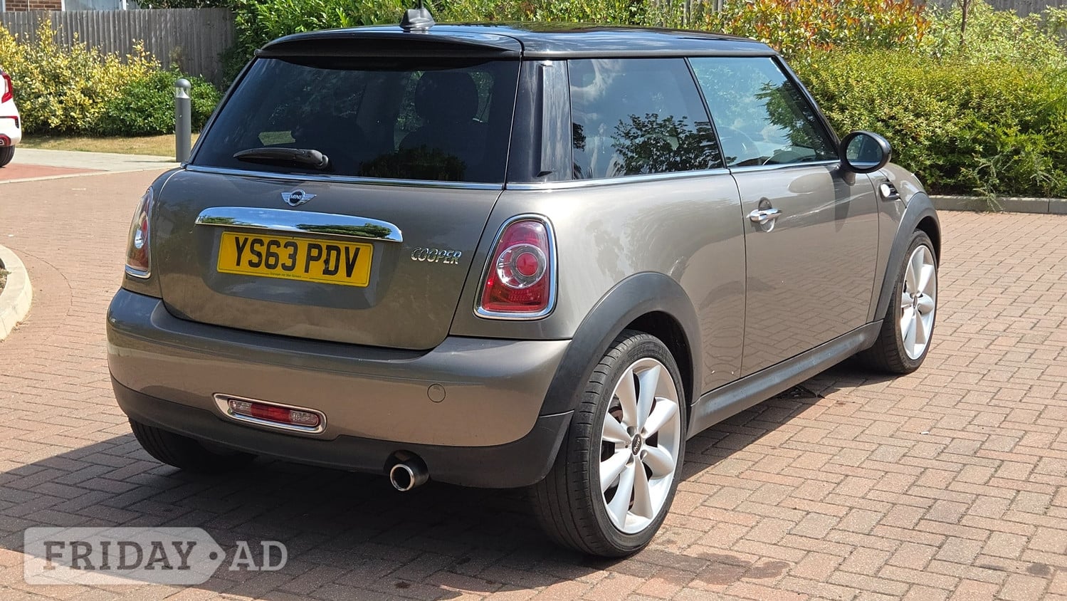 Mini Hatch 2013 - Cars in St. Leonards-On-Sea