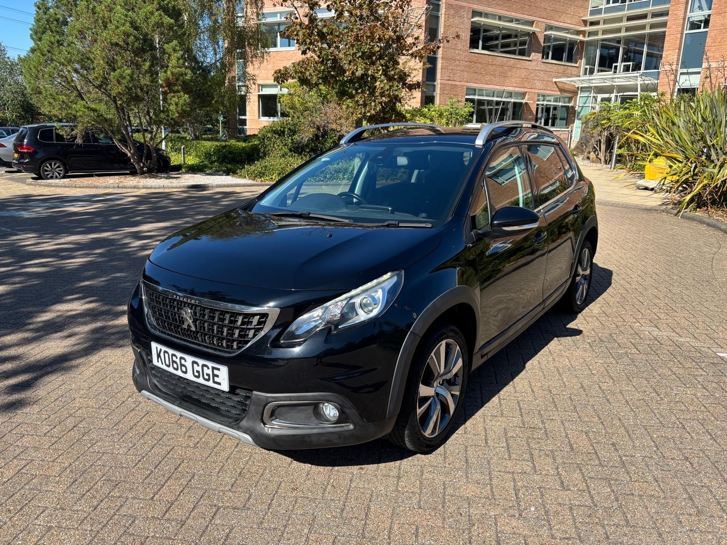 [ berth ]Peugeot 2008