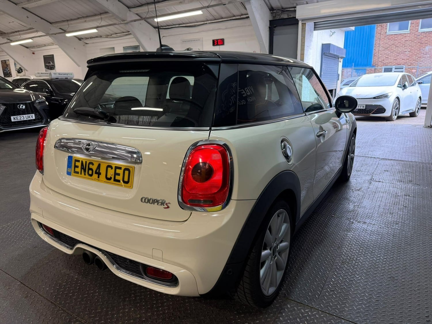 [ berth ]Mini Hatch