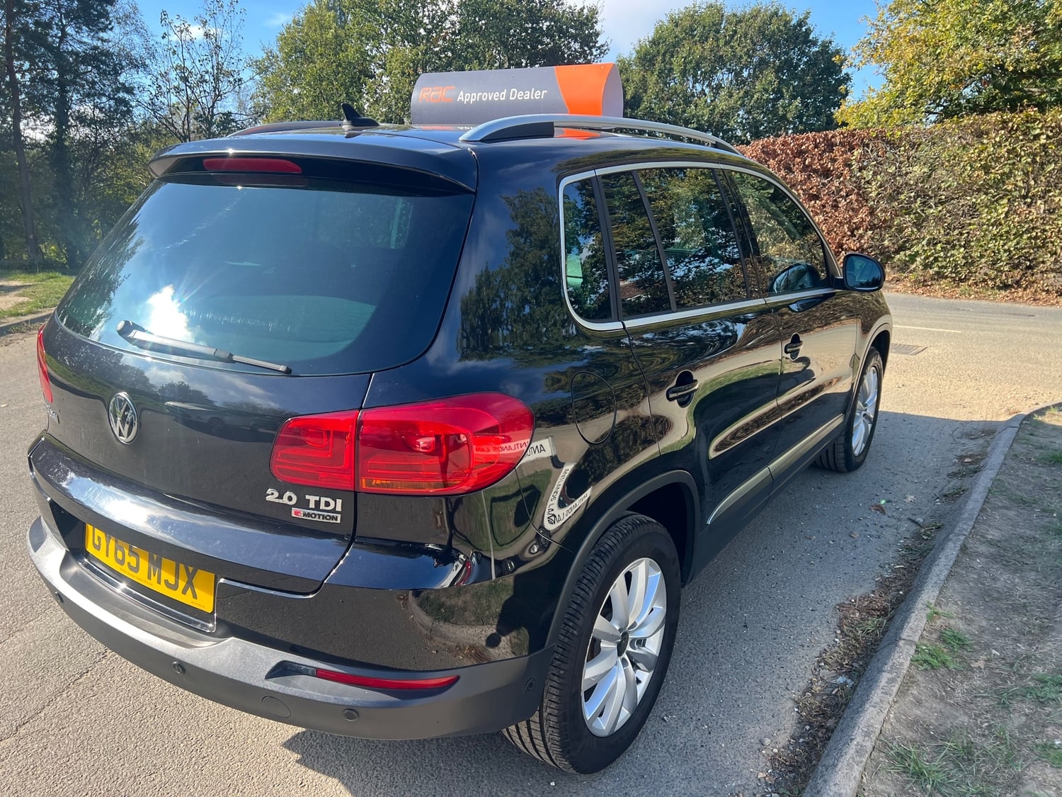 Volkswagen Tiguan 2015 - Cars