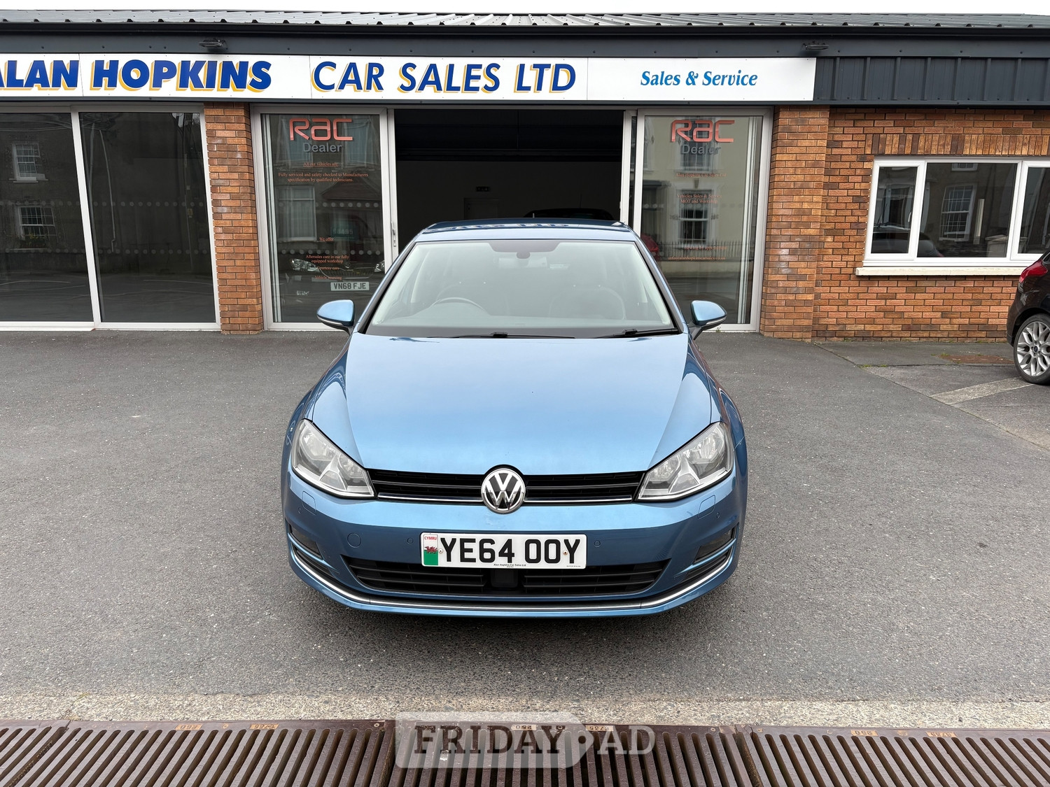 Volkswagen Golf Llanon