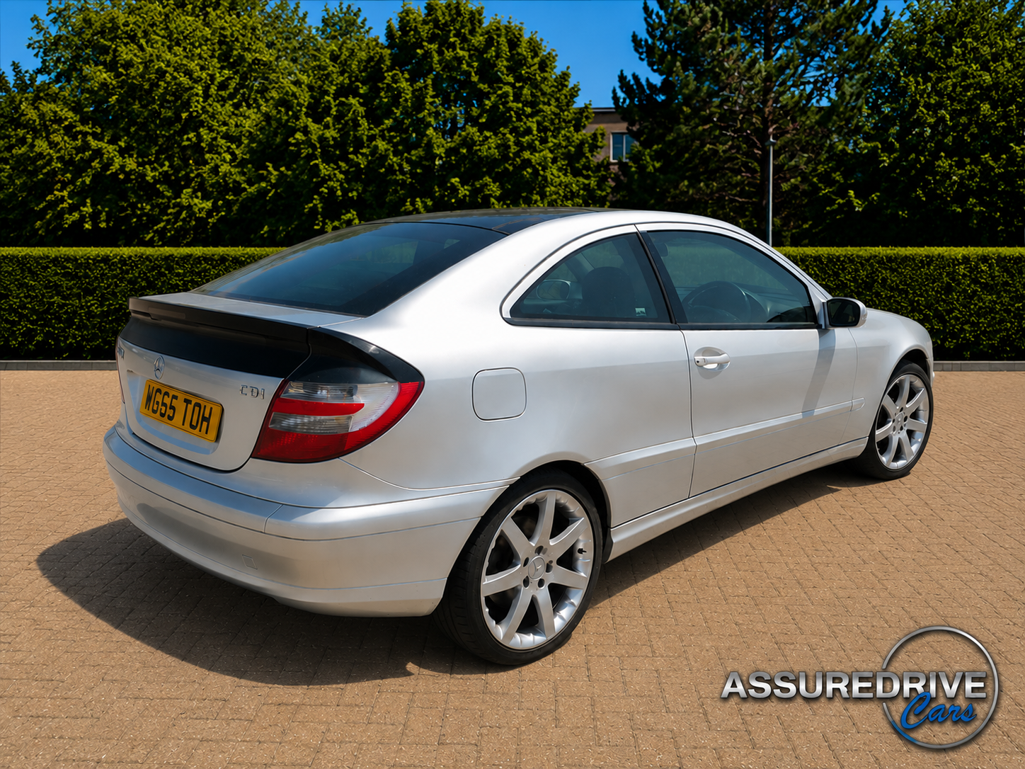 [ berth ]Mercedes-Benz C Class