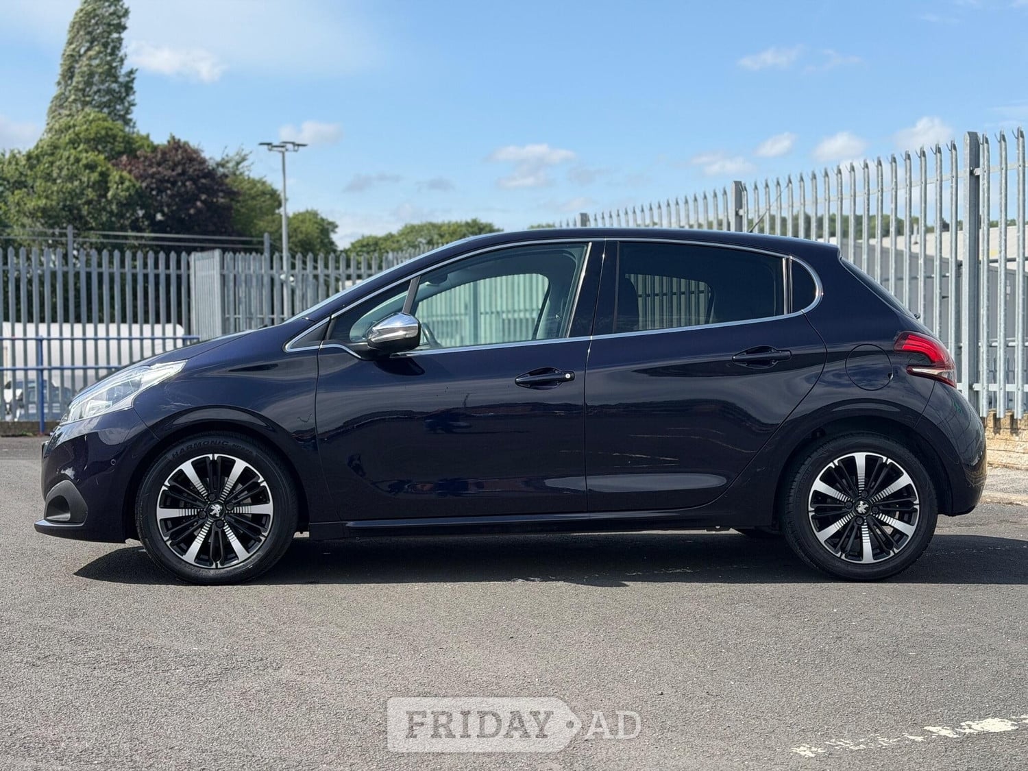Peugeot 208 2019 - Cars
