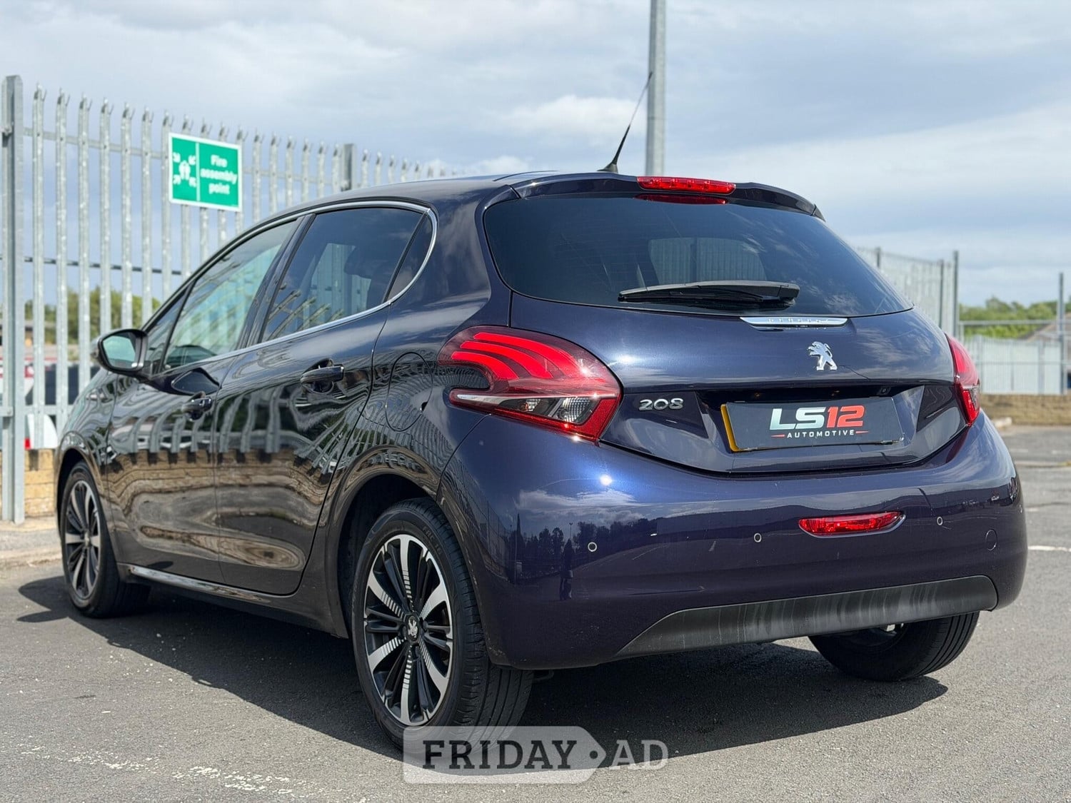 Peugeot 208 2019 - Cars in Leeds