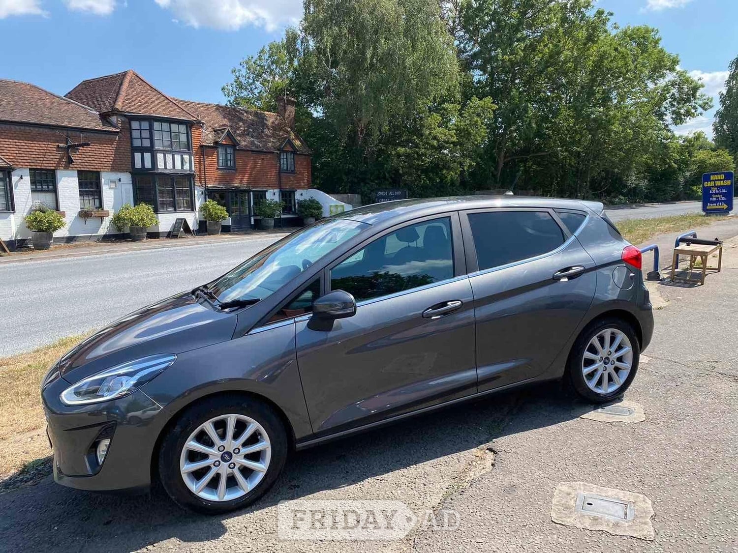 [ berth ]Ford Fiesta