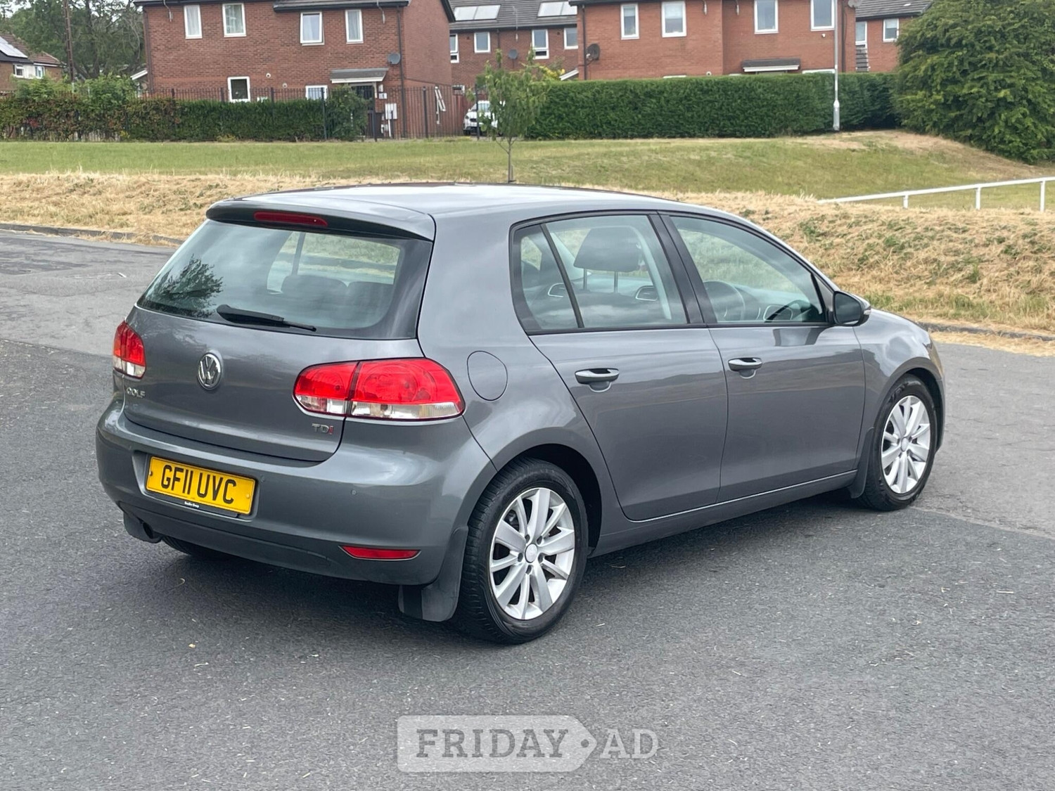Volkswagen Golf 2011 - Cars in Leeds