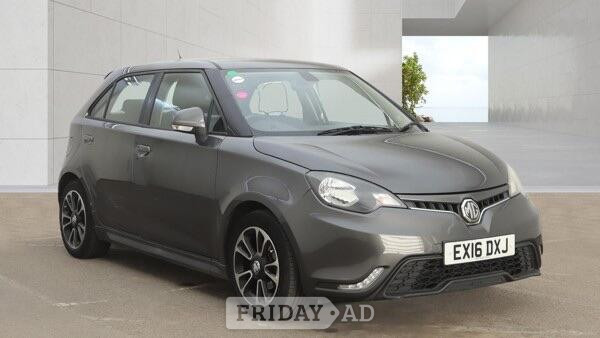 MG MG3 2016 in Pontypridd