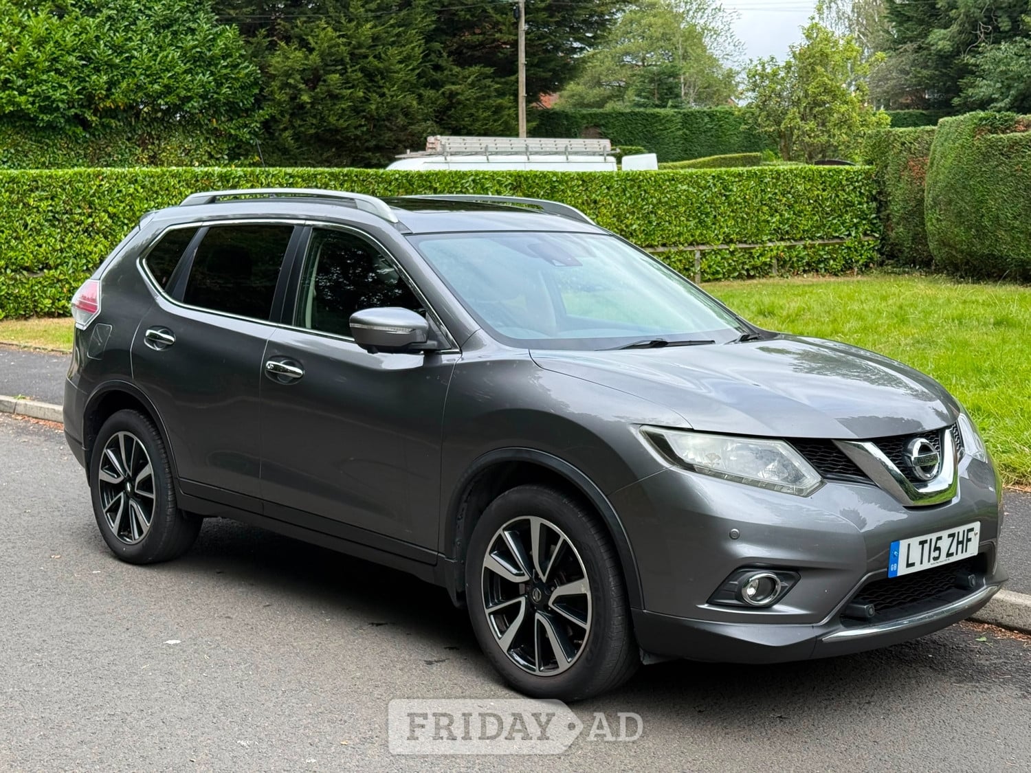 Nissan X-Trail 2015 in Bolton