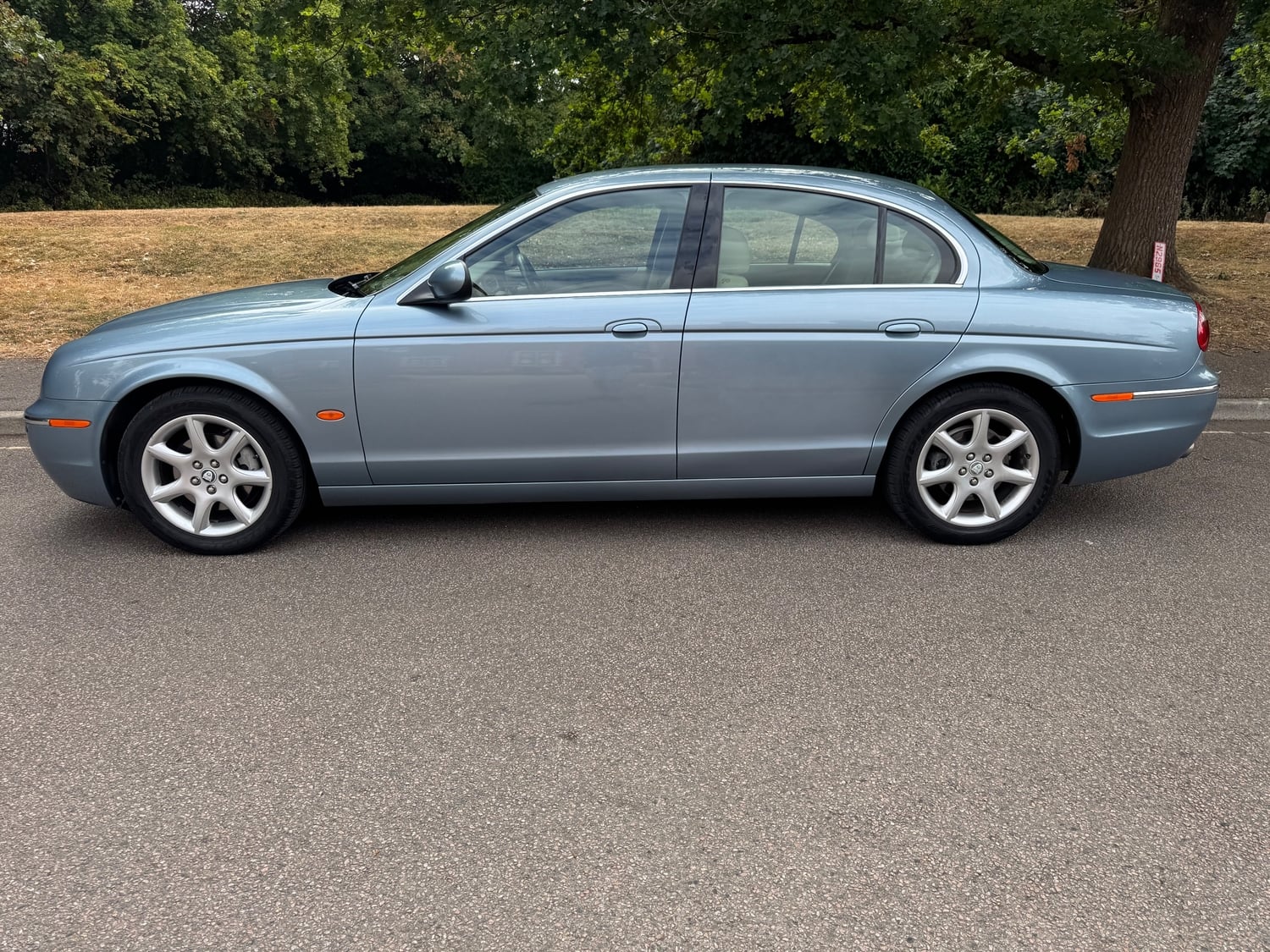 Jaguar S-Type 2005 - Cars in Horsham