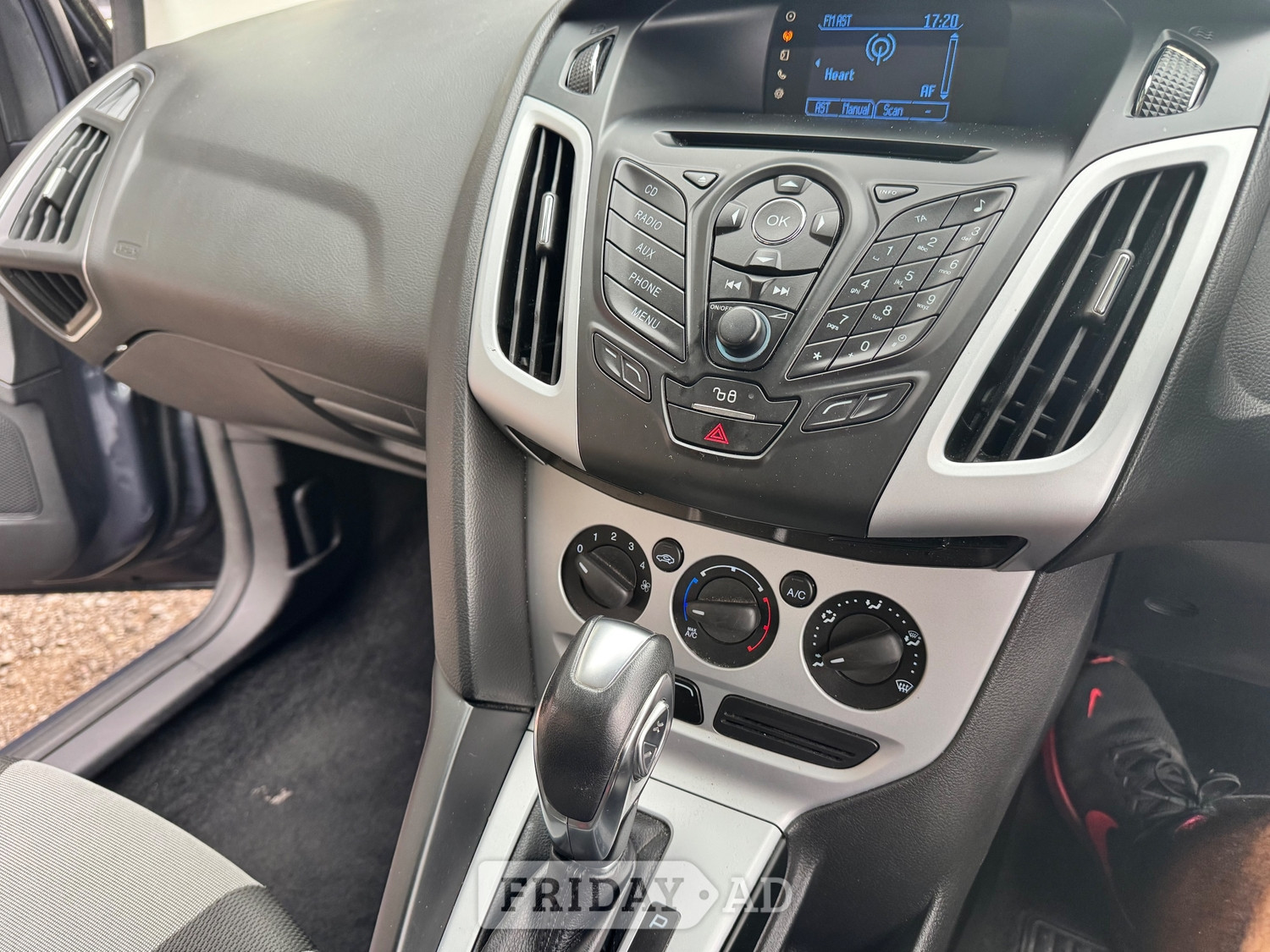 [ berth ]Ford Focus