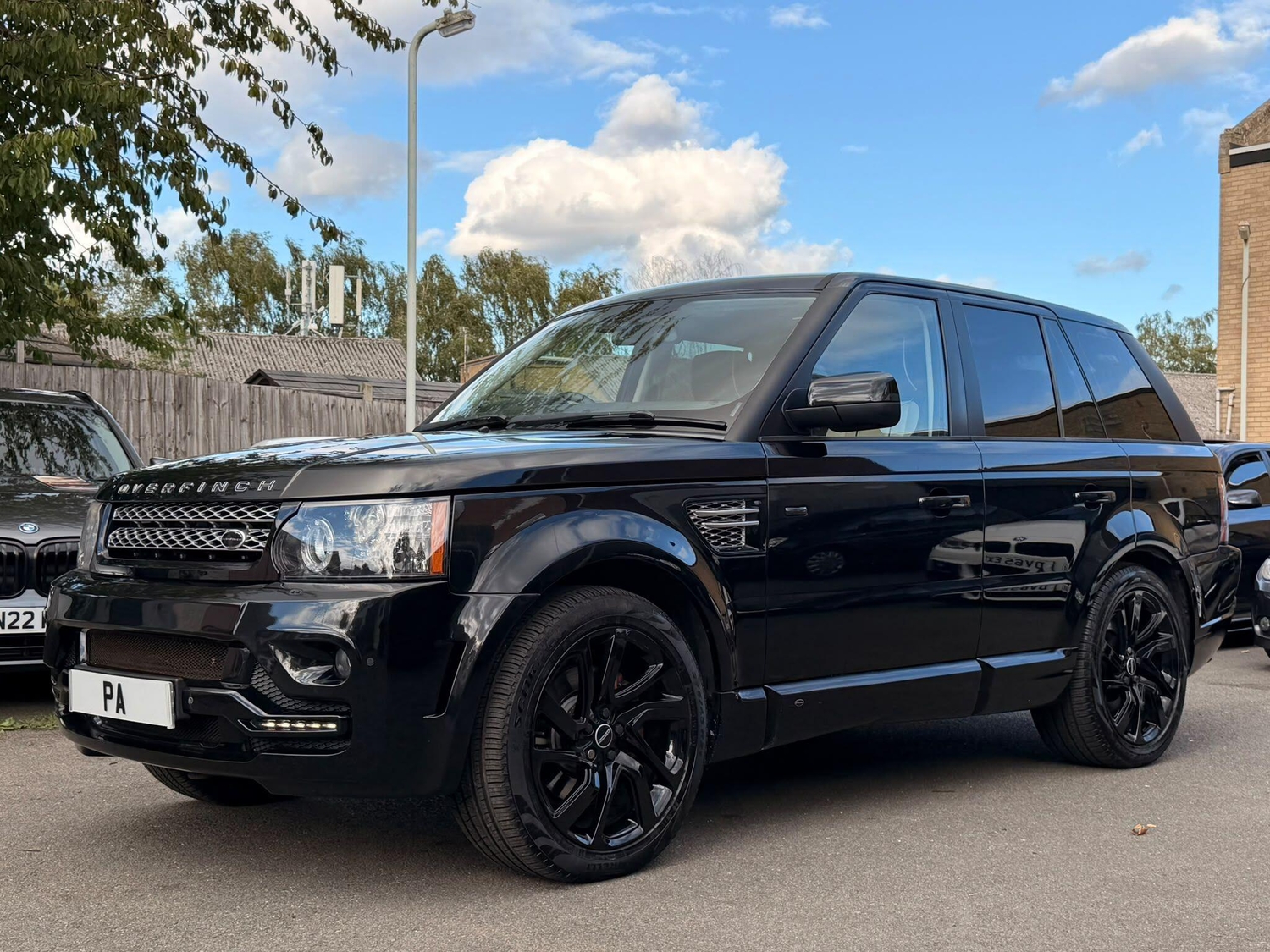 Land Rover Range Rover Sport 2013 - Cars in Wigston