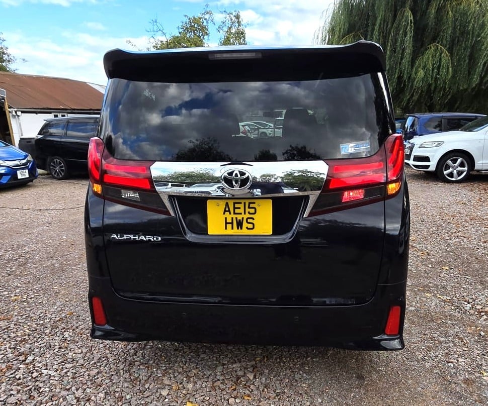 Toyota Alphard 2015 - Cars