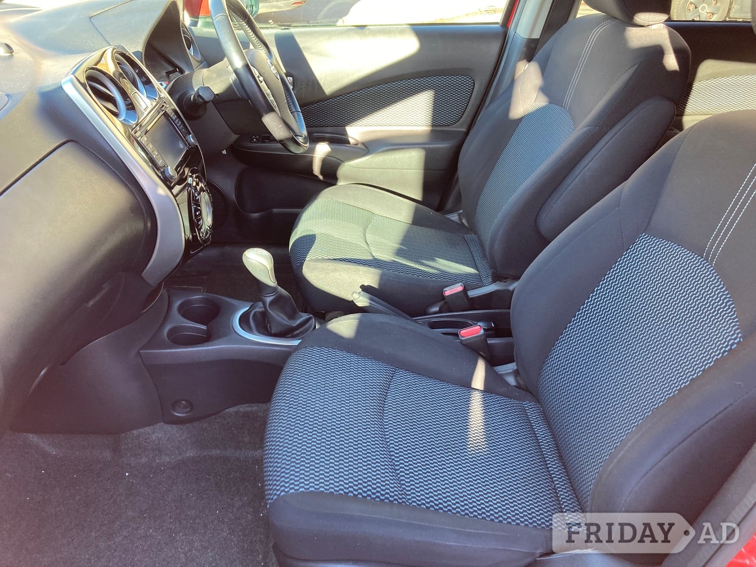 Nissan Note 2014 - Cars