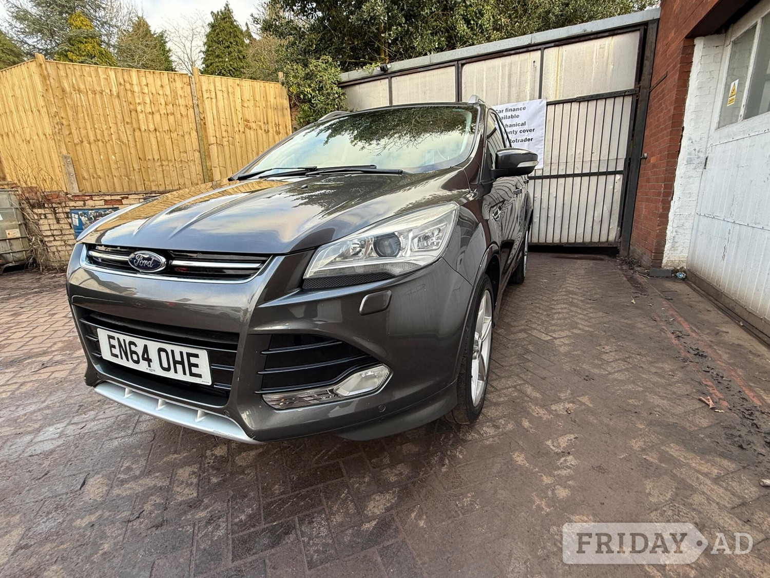 [ berth ]Ford Kuga