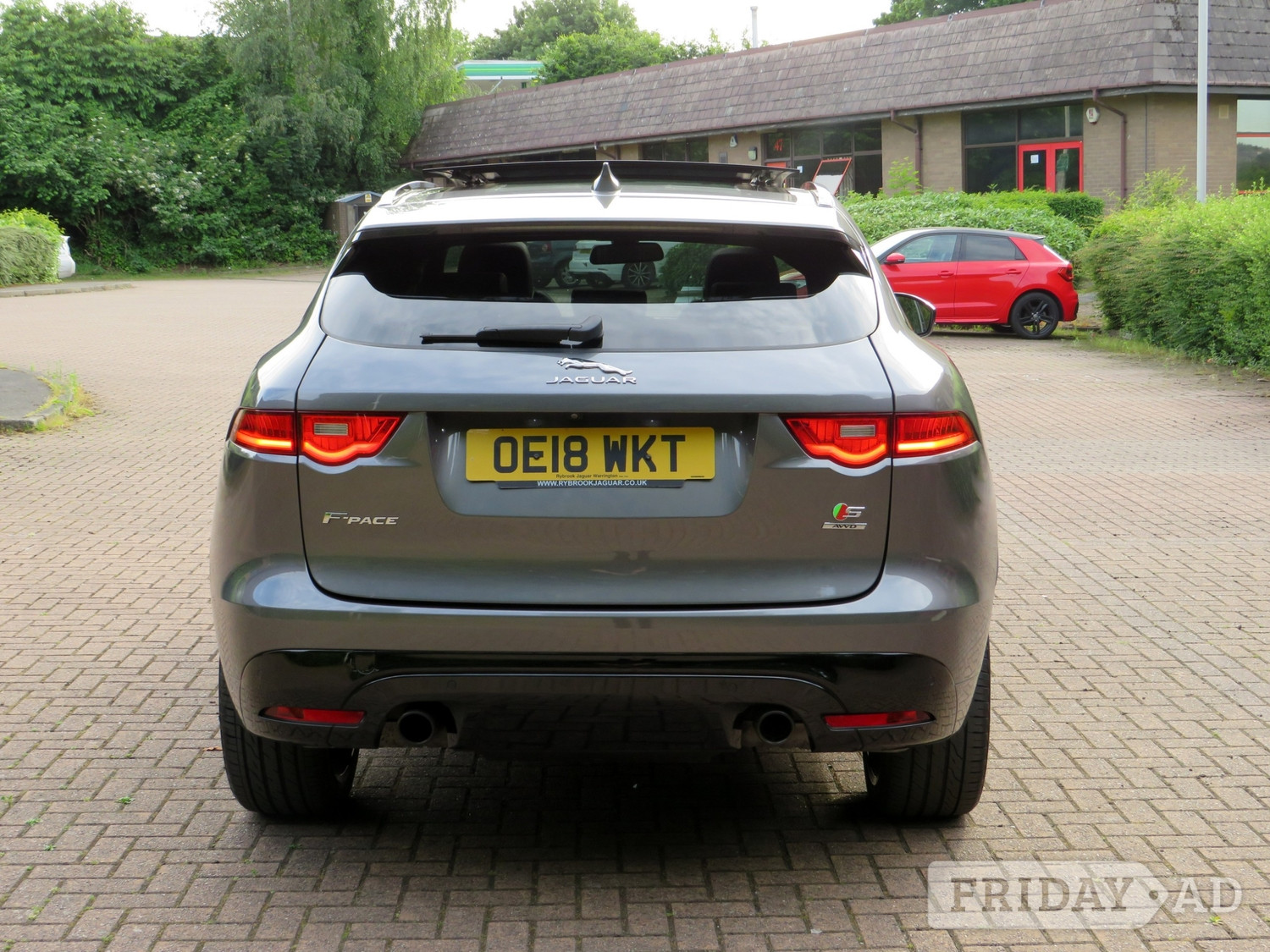 Jaguar F-Pace 2018 - Cars in Bradford