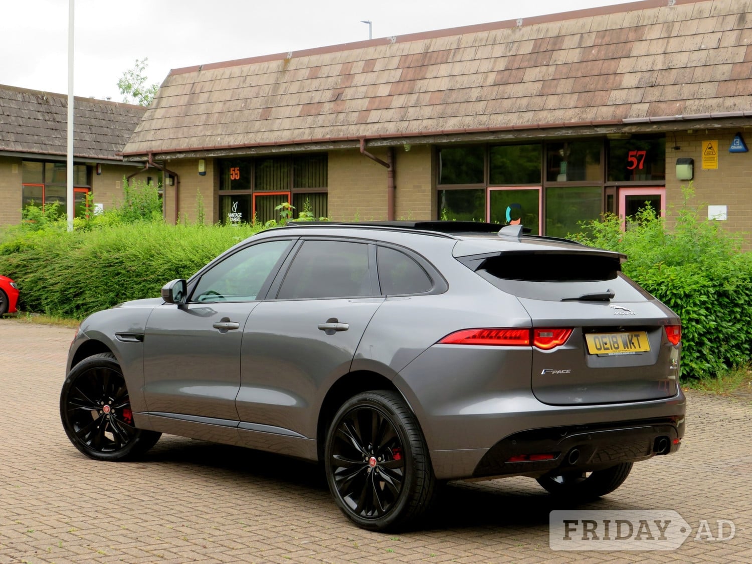 Jaguar F-Pace 2018 - Cars