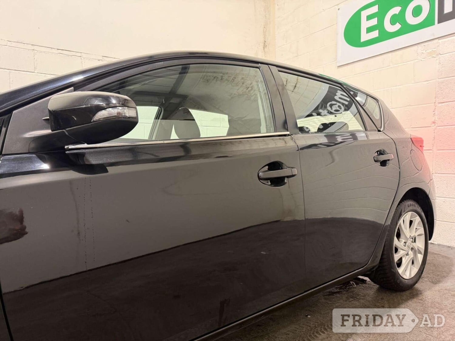 Toyota Auris 2018 - Cars