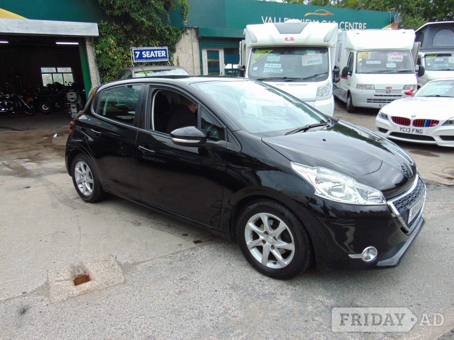 Peugeot 208 2014 in Keighley