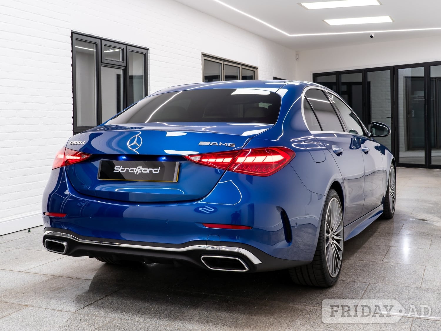 [ berth ]Mercedes-Benz C Class