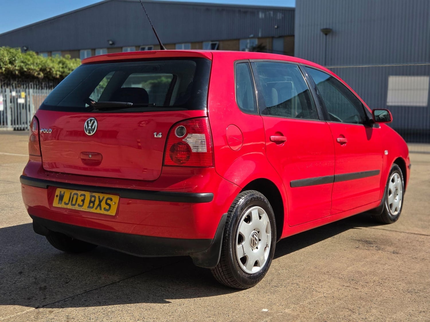 [ berth ]Volkswagen Polo