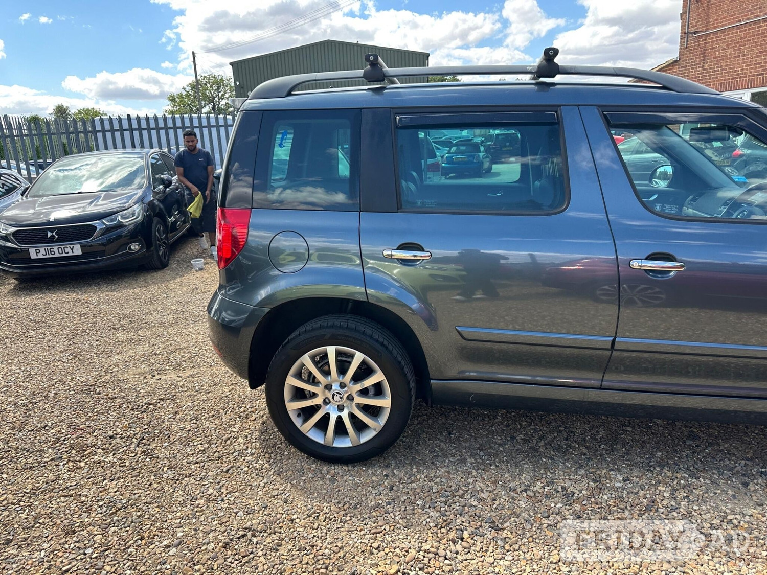Skoda Yeti 2015 - Cars