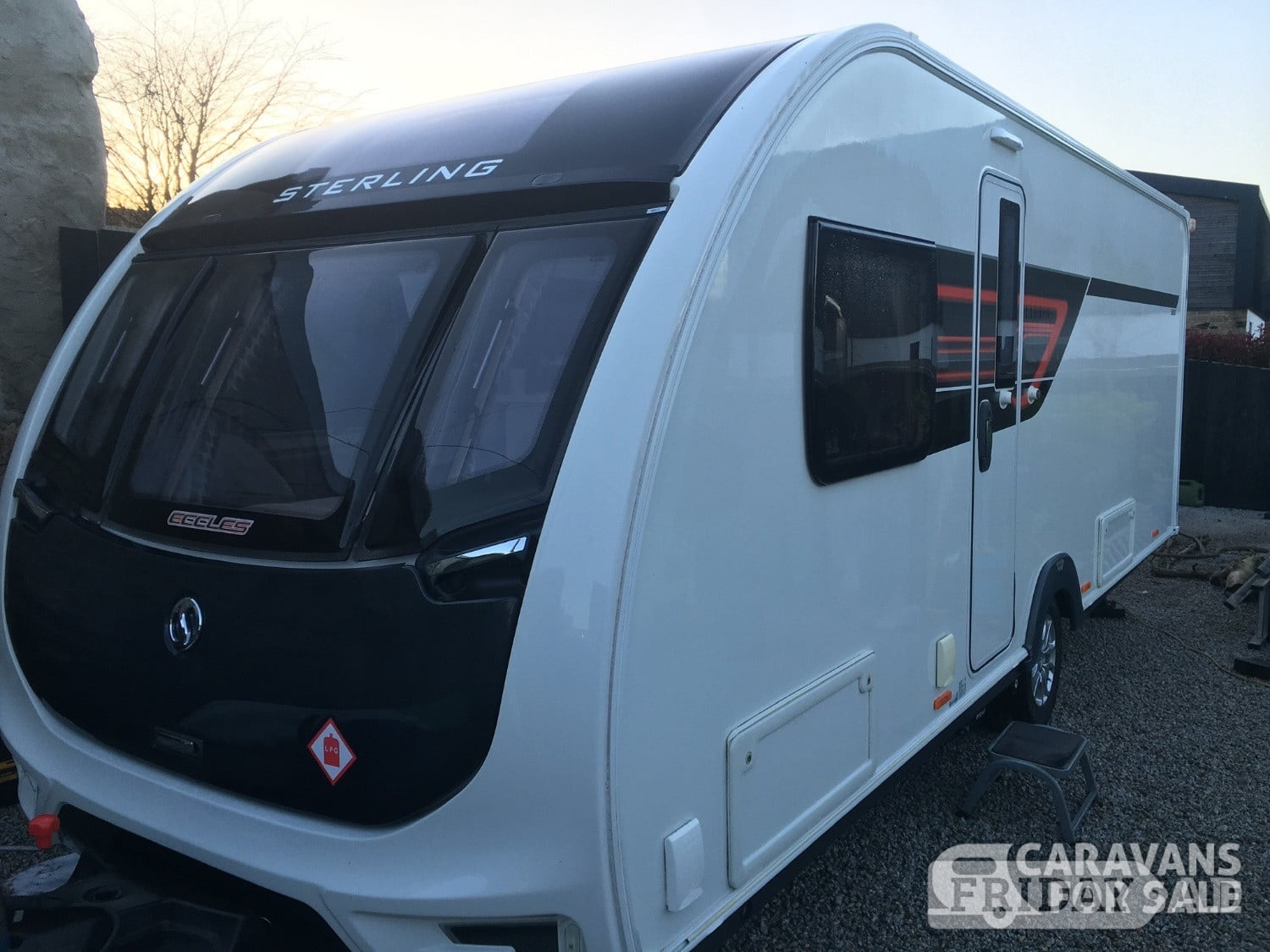 [ berth ]Sterling Eccles Elite 580