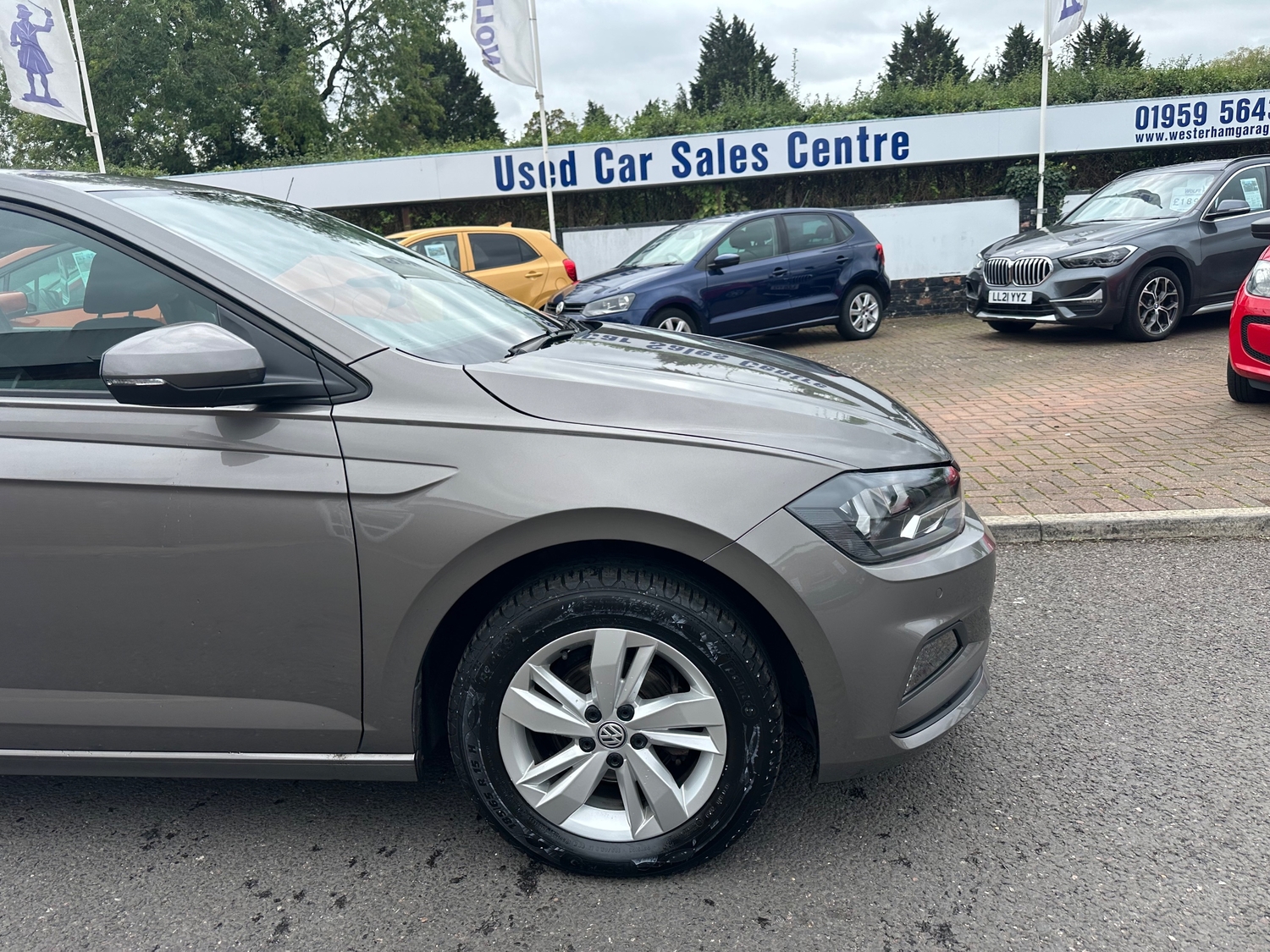 Volkswagen Polo 2019 - Cars in Westerham