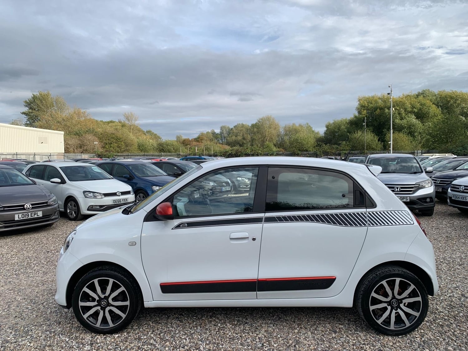 Renault Twingo 2015 - Cars in Swindon