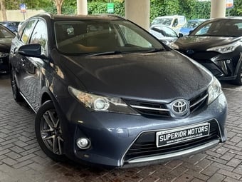 Toyota Auris 2015