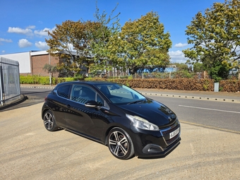 Peugeot 208 2015