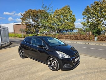 Peugeot 208 2015