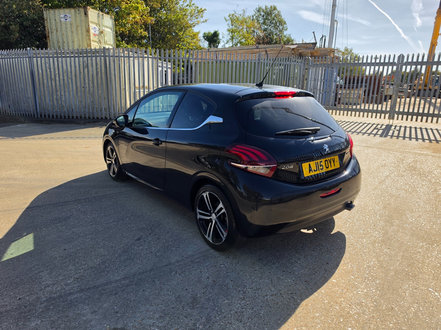 Peugeot 208 2015 - Cars in Portsmouth